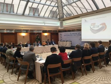 Ο πρόεδρος της Νέας Δεξιάς Φ.Κρανιδιώτης στην Συνδιάσκεψη των ηγετών της E.N.F. στην Πράγα